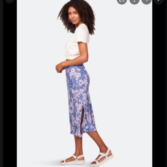 Emmy Floral blue slip skirt S NWT - Picture 3 of 11